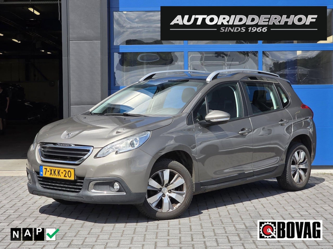 Peugeot 2008 - 1.2 VTi Active Pack Premium 1.2 VTi Active Pack Premium - AutoWereld.nl
