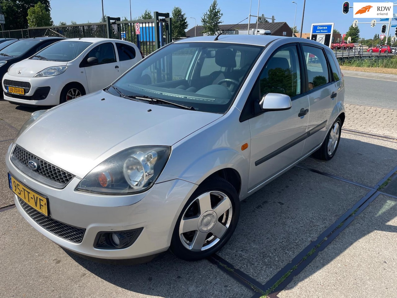Ford Fiesta - 1.3-8V Futura 1.3-8V Futura - AutoWereld.nl