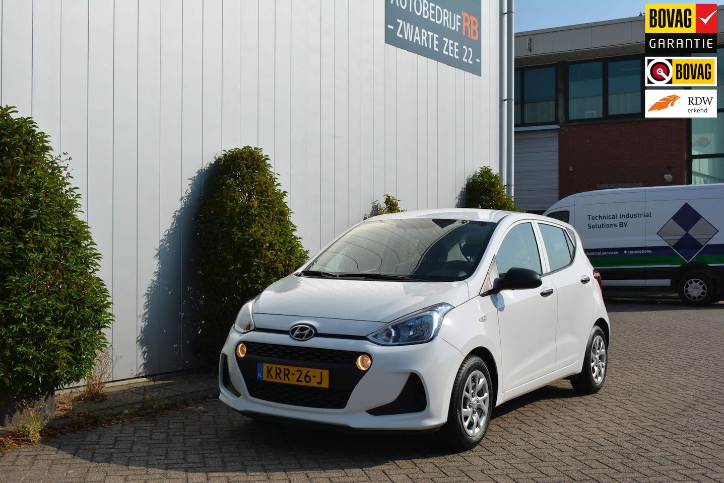 Hyundai i10 - 1.0i 66pk 2017 Wit, 5 deurs, handgeschakeld Airco - AutoWereld.nl