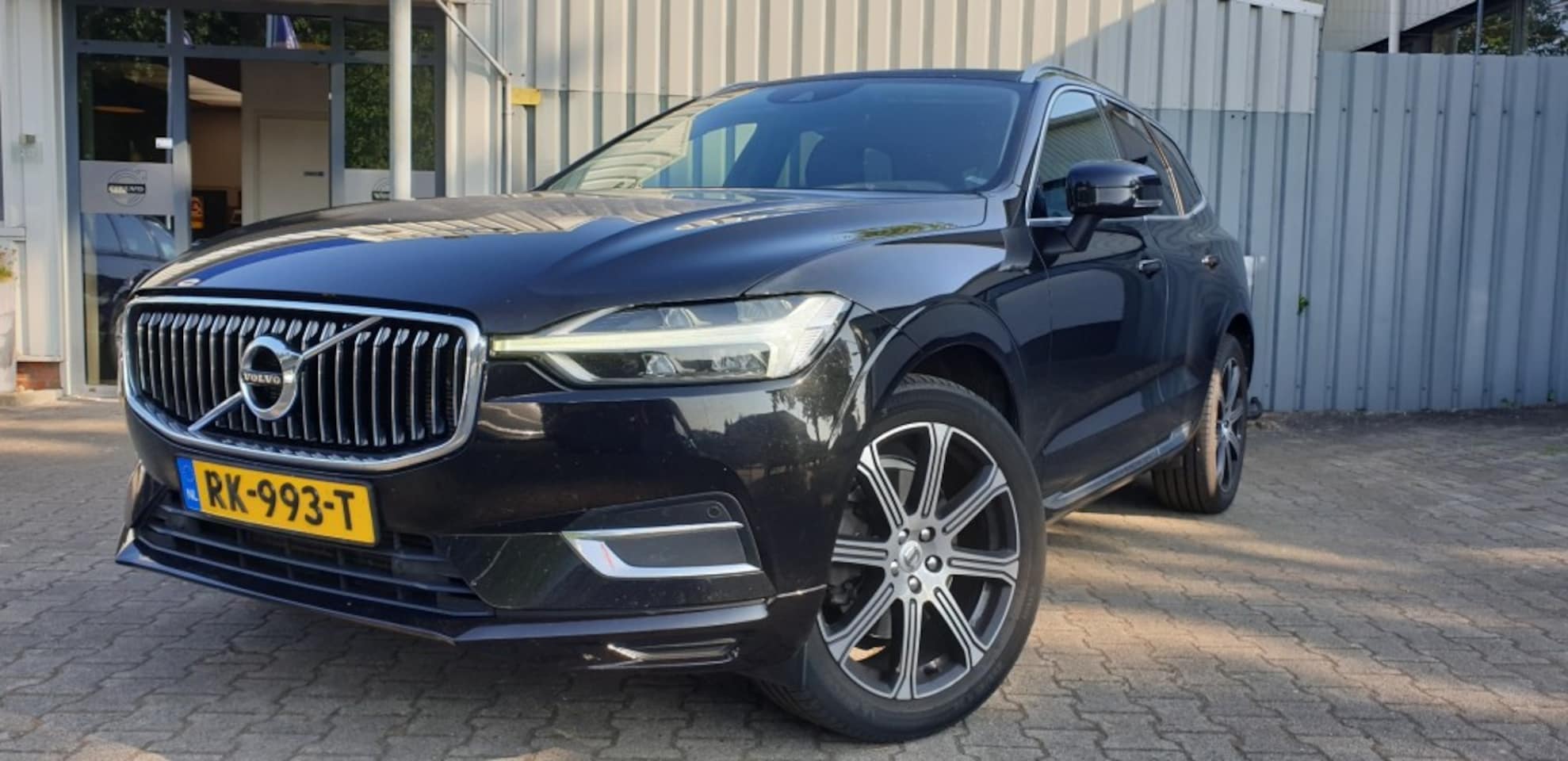 Volvo XC60 - T-5 AWD Inscription 255 pk - AutoWereld.nl