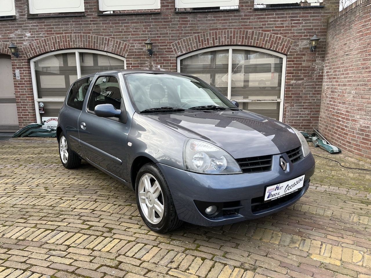 Renault Clio - 1.2-16V Campus Airco/Lm velg - AutoWereld.nl