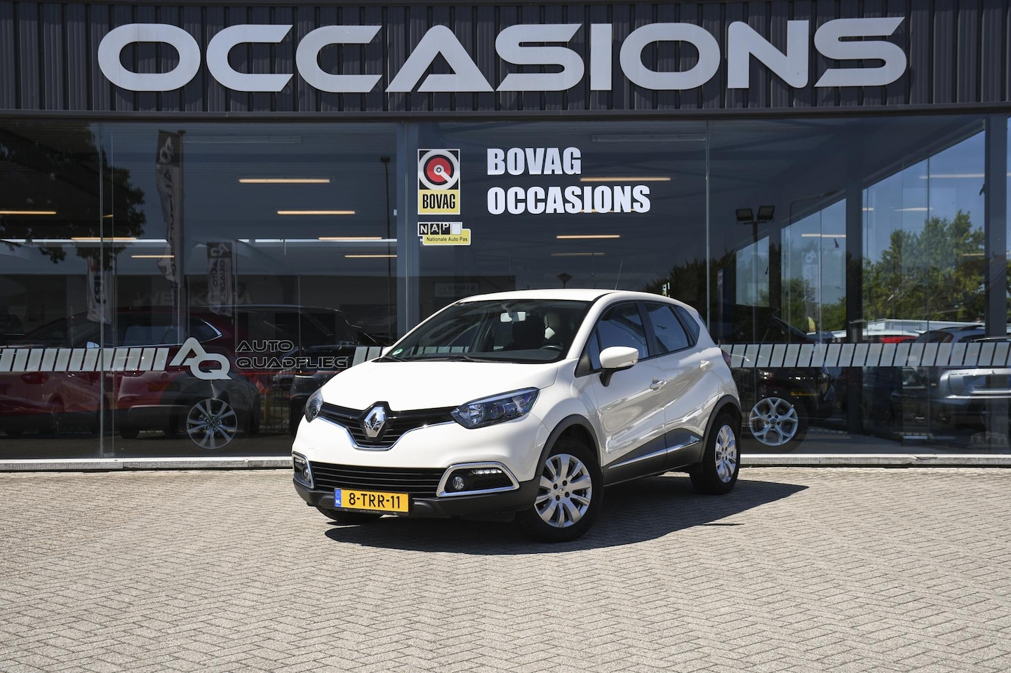 Renault Captur - 0.9 TCe Expression 90pk CRUISE.C/ TREKHAAK/ AIRCO - AutoWereld.nl