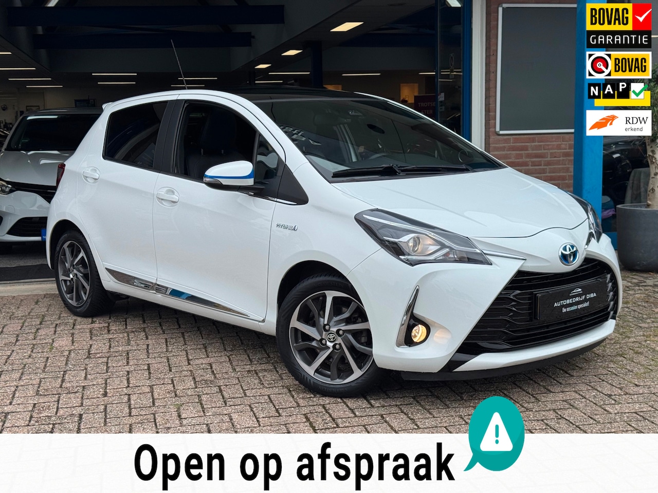 Toyota Yaris - 1.5 Hybrid Premium 2017 AUT NAVI CLIMA APK NAP! - AutoWereld.nl
