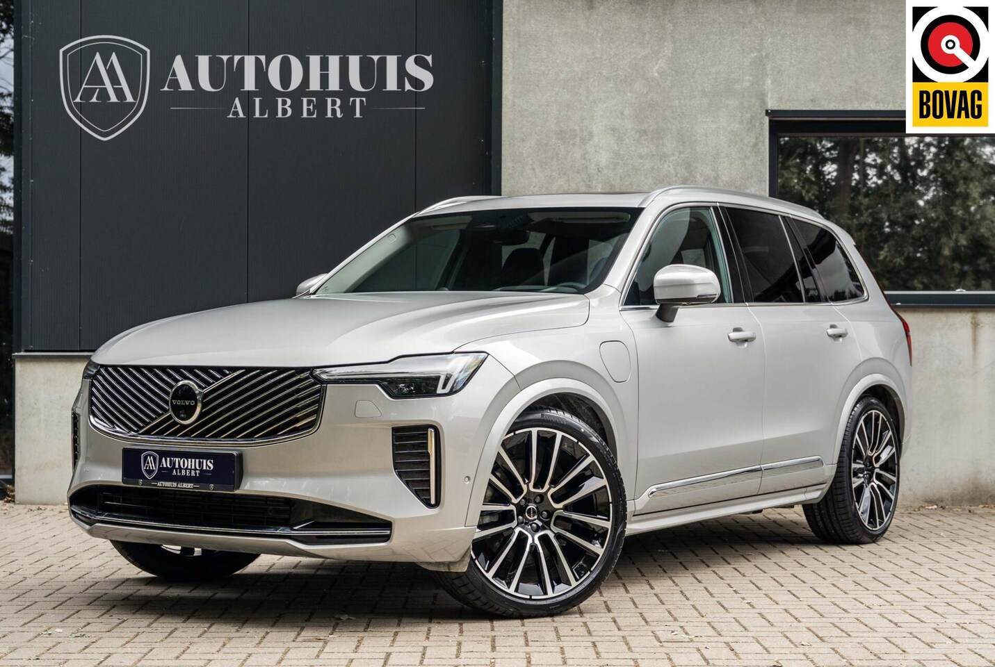Volvo XC90 - T8 Plus Bright B&W Pano Lucht 360 HUD Trek 22" - AutoWereld.nl