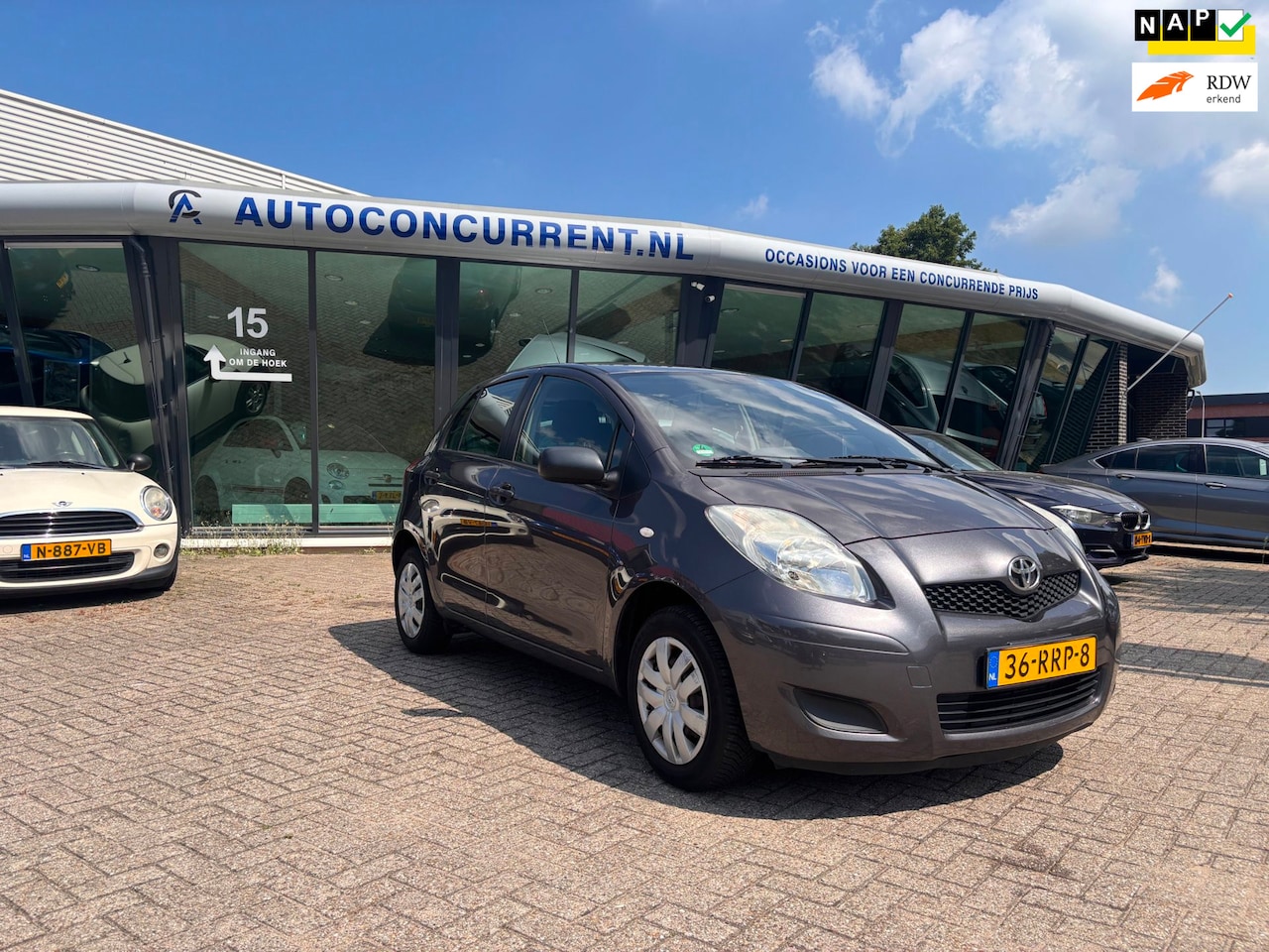 Toyota Yaris - 1.0 VVTi Acces 1.0 VVTi Acces, Airco, Nwe. APK, Inruil mogelijk. - AutoWereld.nl