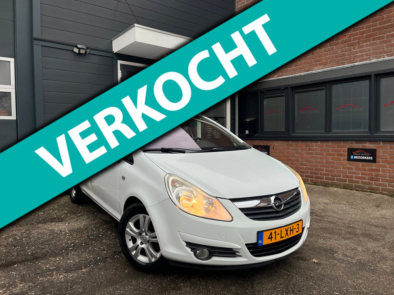 Opel Corsa - 1.2-16V Cosmo|Nap|Pdc|Cruise|Leder|Aux|Climatronic - AutoWereld.nl