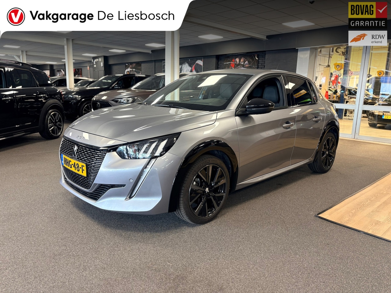 Peugeot 208 - 1.2 PureTech GT 101pk / camera / pdc / led / cruisecontrol / 17inch - AutoWereld.nl