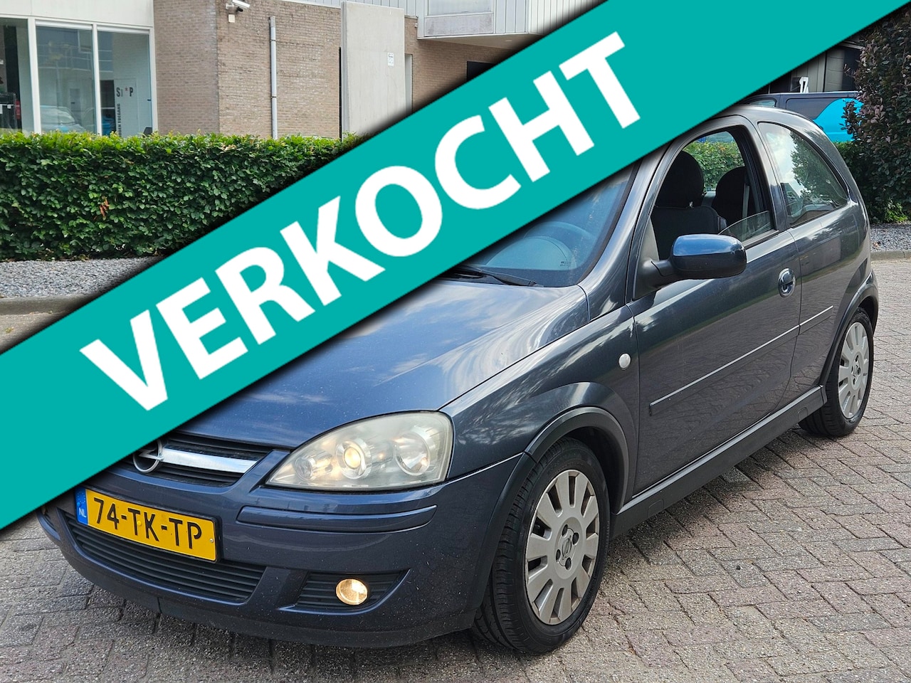 Opel Corsa - 1.2-16V Silverline Airco - AutoWereld.nl