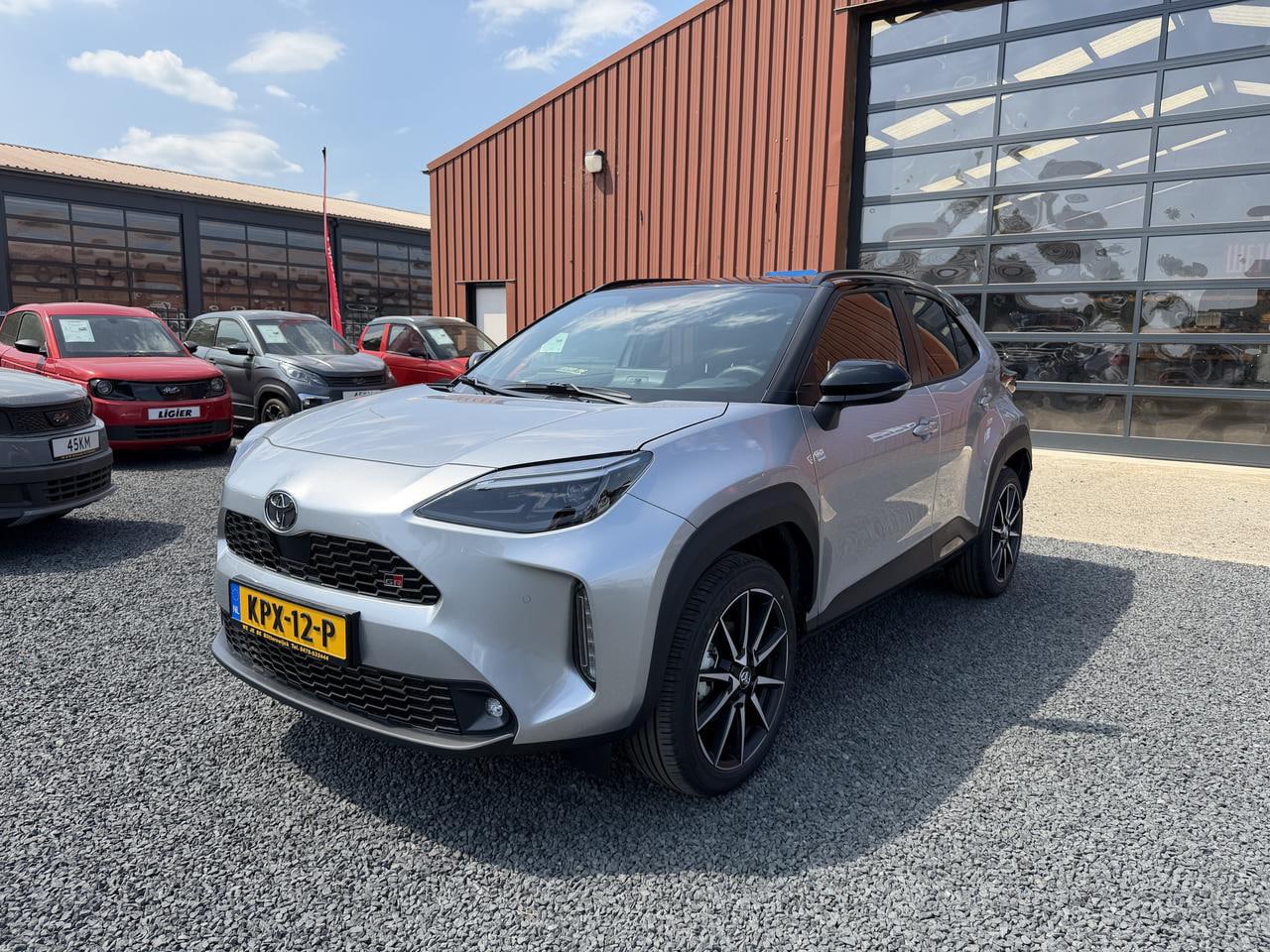 Toyota Yaris Cross - HEV 1.5 130PK GR SPORT - AutoWereld.nl