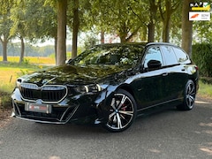 BMW 5-serie Touring - 530e Touring M-sport 2024 / memory / lazer / HUD / hk / Bomvol