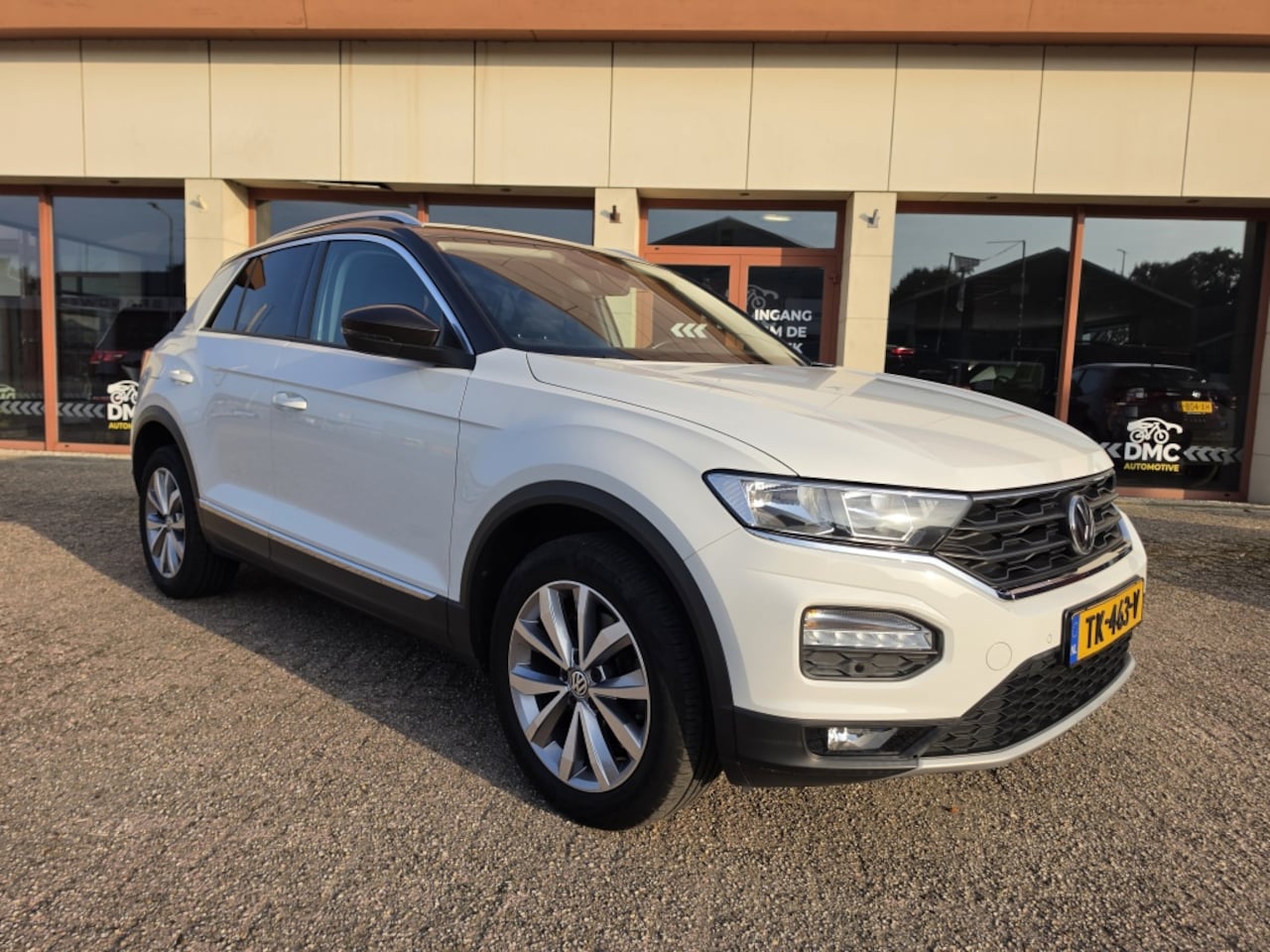 Volkswagen T-Roc - 1.0 TSI Style | Adaptieve Cruise Control | Parkeersensoren | Lane Assist - AutoWereld.nl