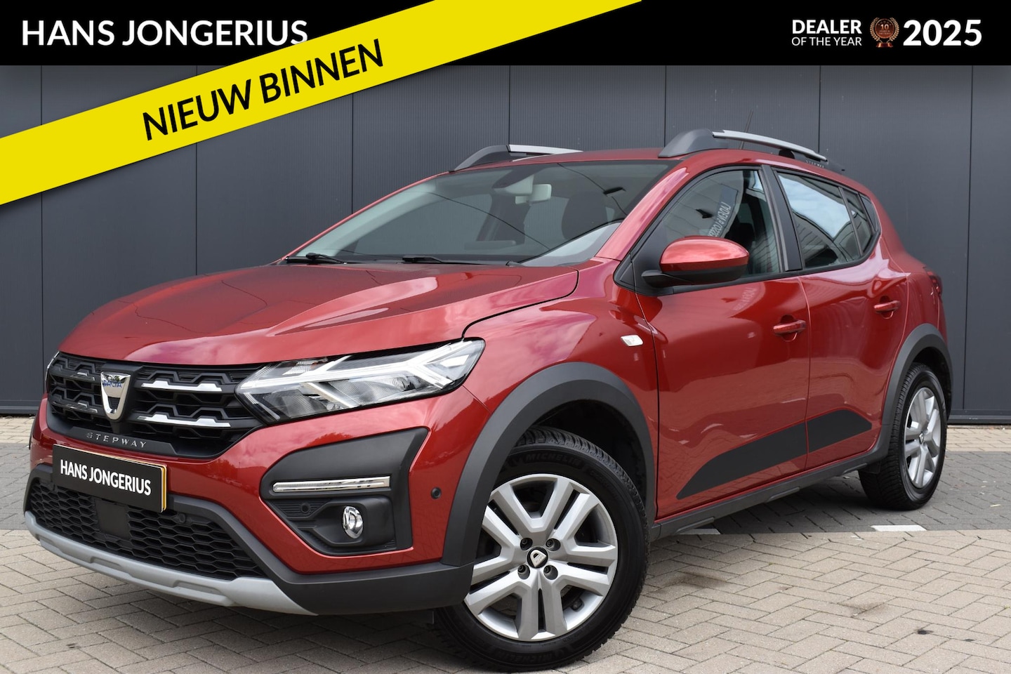 Dacia Sandero Stepway - TCe 90 Comfort | 1E EIGENAAR | DEALER ONDERHOUDEN | TREKHAAK | SENOREN V+A | CAMERA| CLIMA - AutoWereld.nl