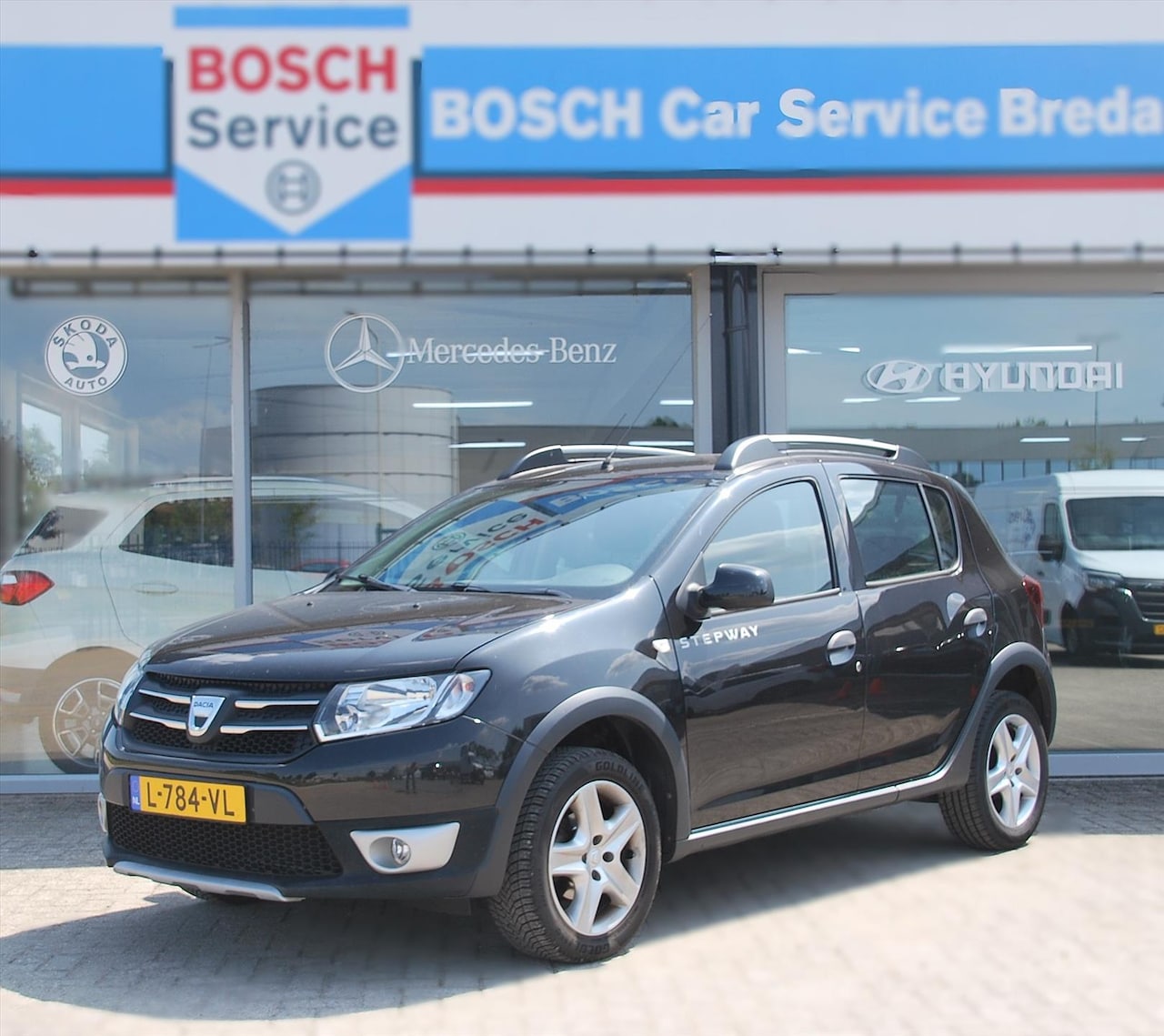 Dacia Sandero Stepway - 0.9 Tce 90pk Easy-R S&S STEPWAY Stepway Lauréate - AutoWereld.nl