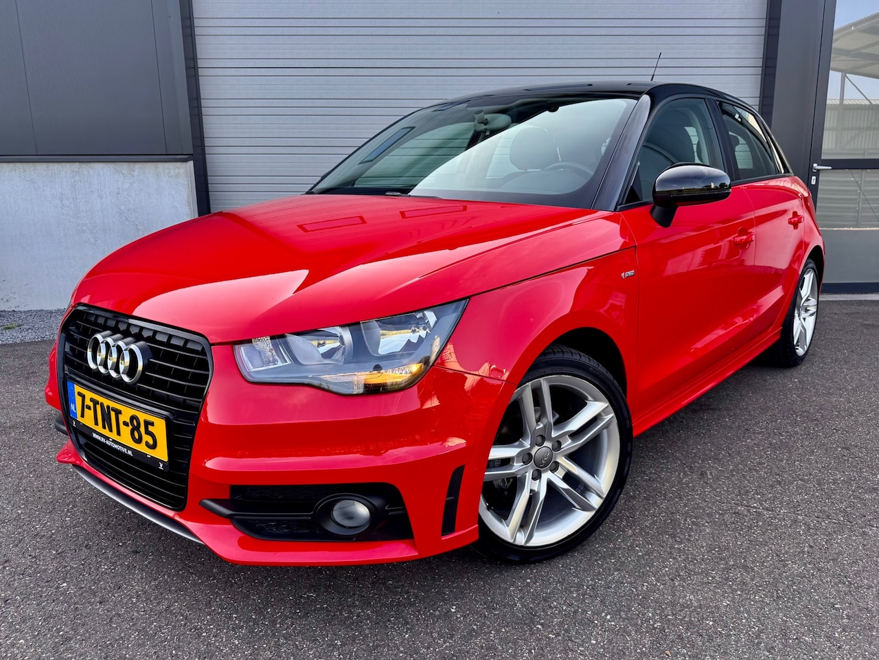 Audi A1 Sportback - 1.2 TFSI / S-line / 5 drs / Cruise - AutoWereld.nl