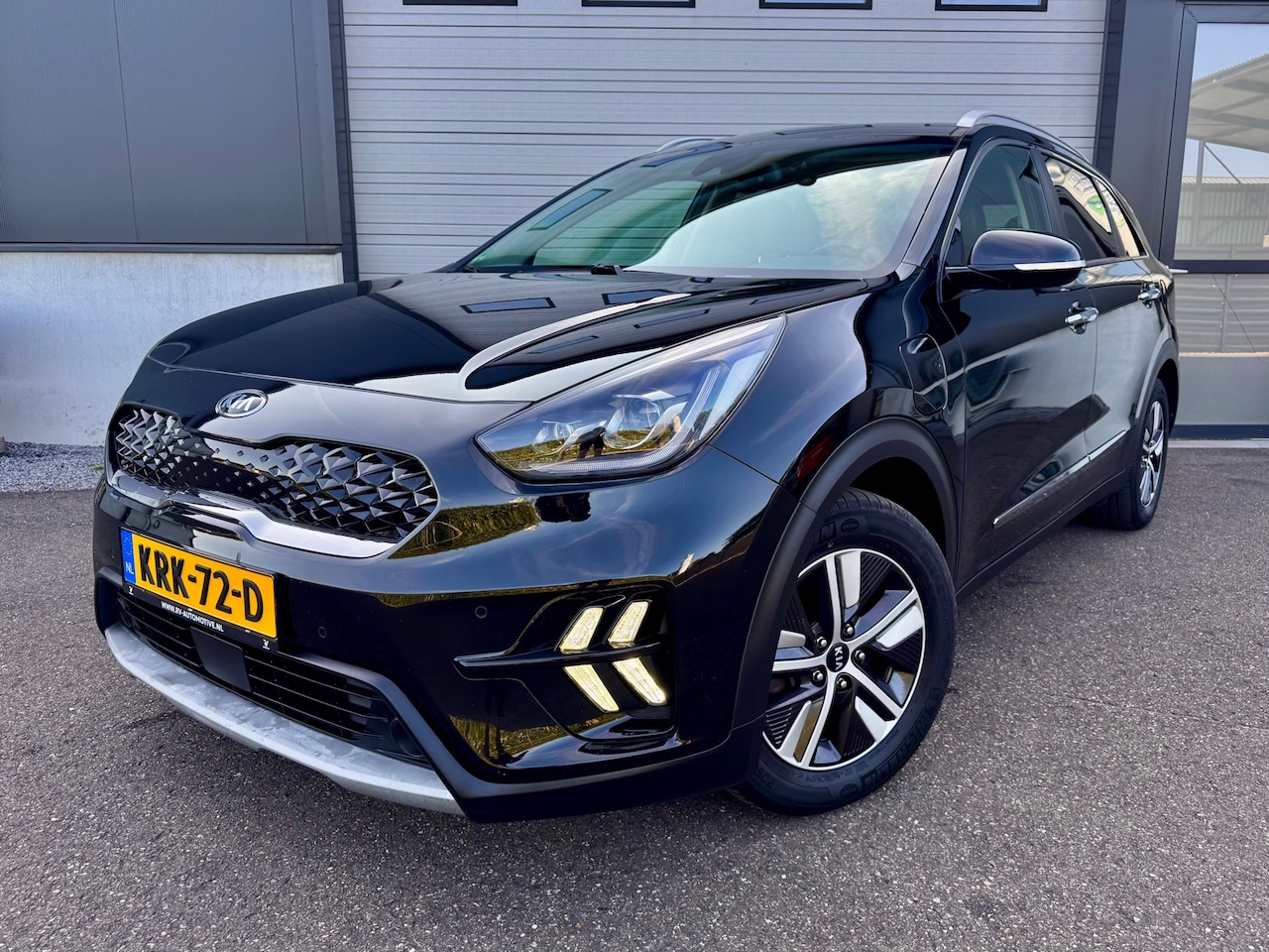 Kia Niro - 1.6 GDi PHEV ExecutiveLine / Apple Carplay / Leder / Schuifdak - AutoWereld.nl