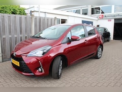 Toyota Yaris - 1.0 VVT-i Des. Red