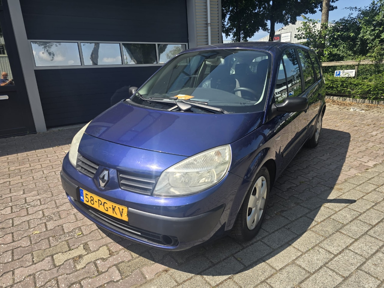 Renault Grand Scénic - 2.0 16V AUTOMAAT 7 PERSONEN7 PERSONEN - AutoWereld.nl
