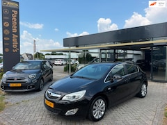 Opel Astra - 1.4 Turbo Cosmo, cruise, airco, ingebouwd fietsrek