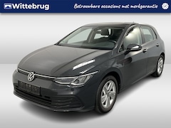 Volkswagen Golf - 1.0 eTSI Life / AUTOMAAT/ CRUISE/ CLIMA/ STOELVERWARMING/ PARK. SENSOREN/ NAVI/ APP-CONNEC