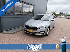 Skoda Octavia Combi - 1.0 TSi Business Edition TREKHAAK/VIRTUAL/NAVI/CARPLAY/CRUISE/PDC