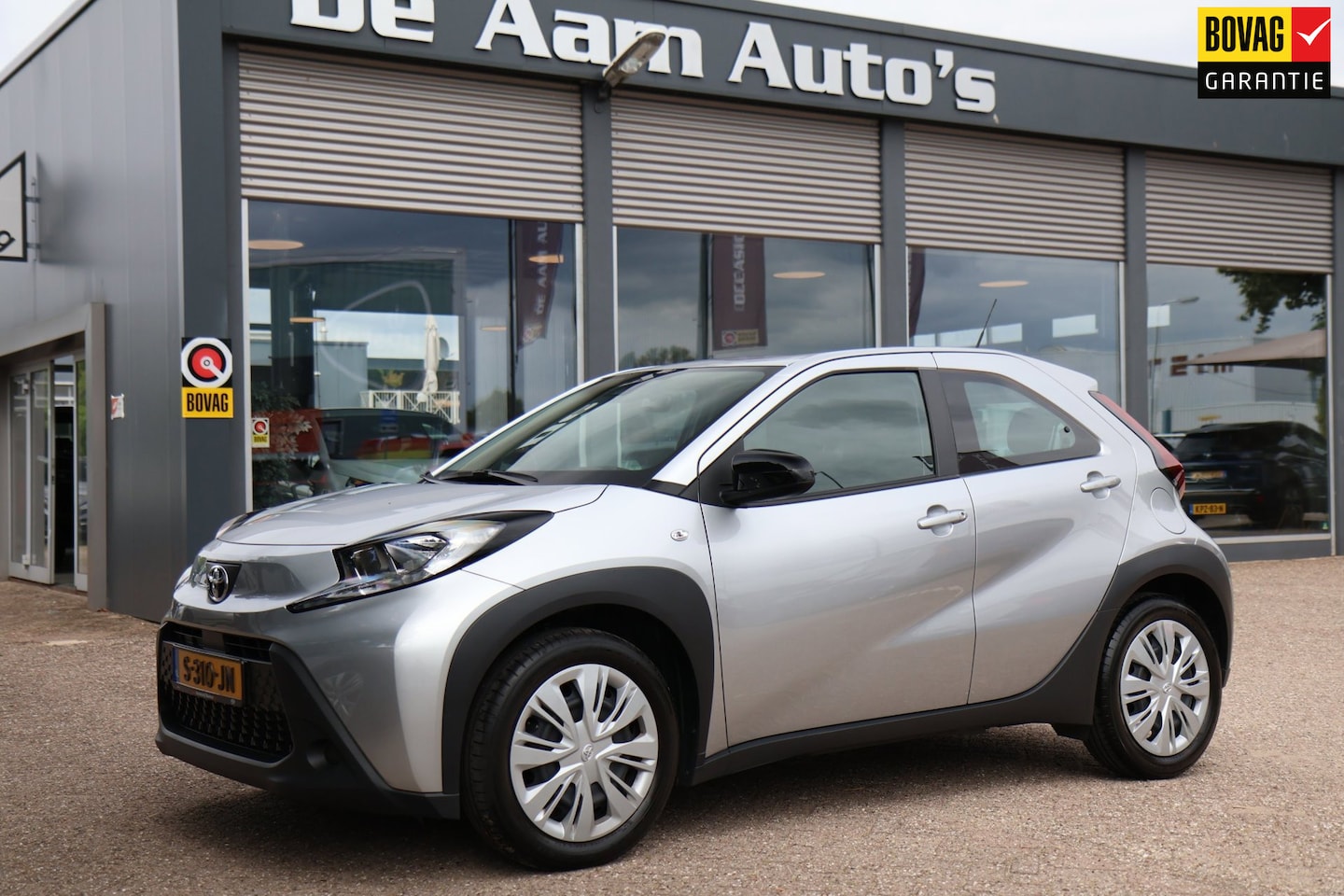 Toyota Aygo X - 1.0 VVT-i S-CVT Automaat Camera Nl Auto Nap 11.000 km! - AutoWereld.nl