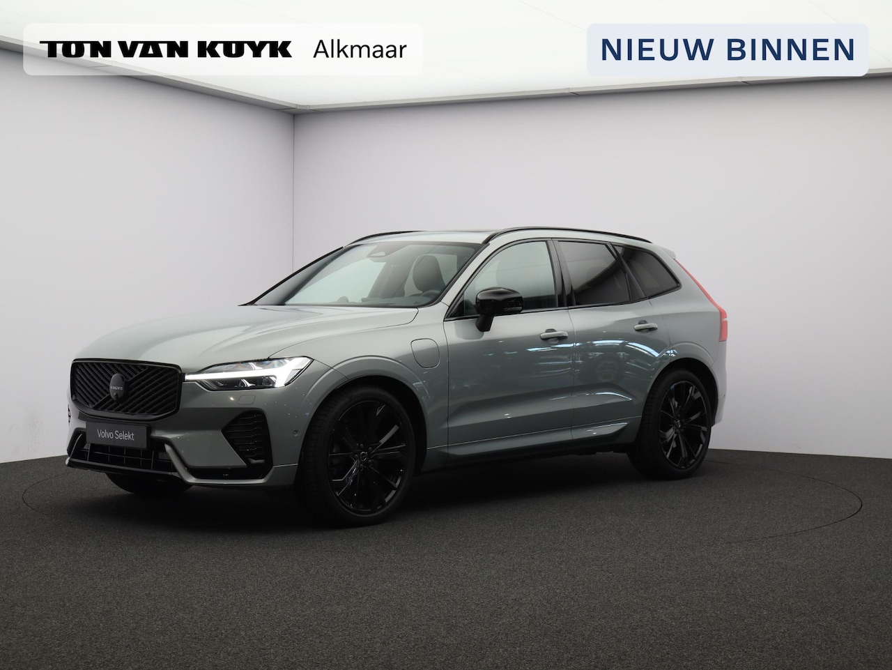 Volvo XC60 - T8 455PK Plug-in hybrid AWD Ultra Black Edition / Luchtvering / Head Up / Nappa Leder Met - AutoWereld.nl