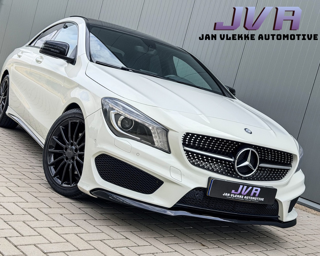Mercedes-Benz CLA-Klasse - 180 Edition 1 Pano Alcantara 19inch - AutoWereld.nl