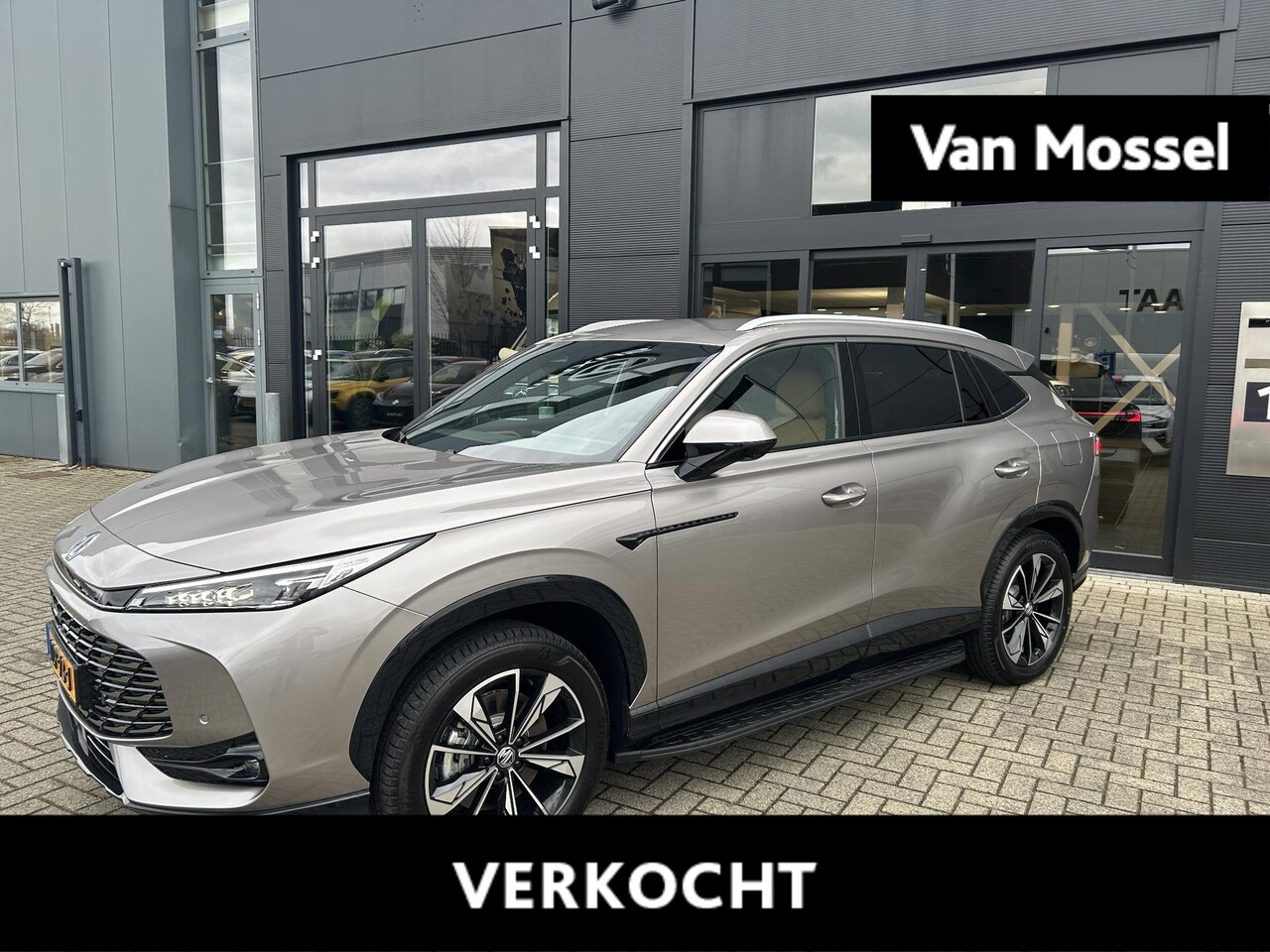 MG HS - 1.5 272pk Aut. Luxury | Demo | 100km Electrisch | Navi | CarPlay | 360 Camera | Stoelverwa - AutoWereld.nl