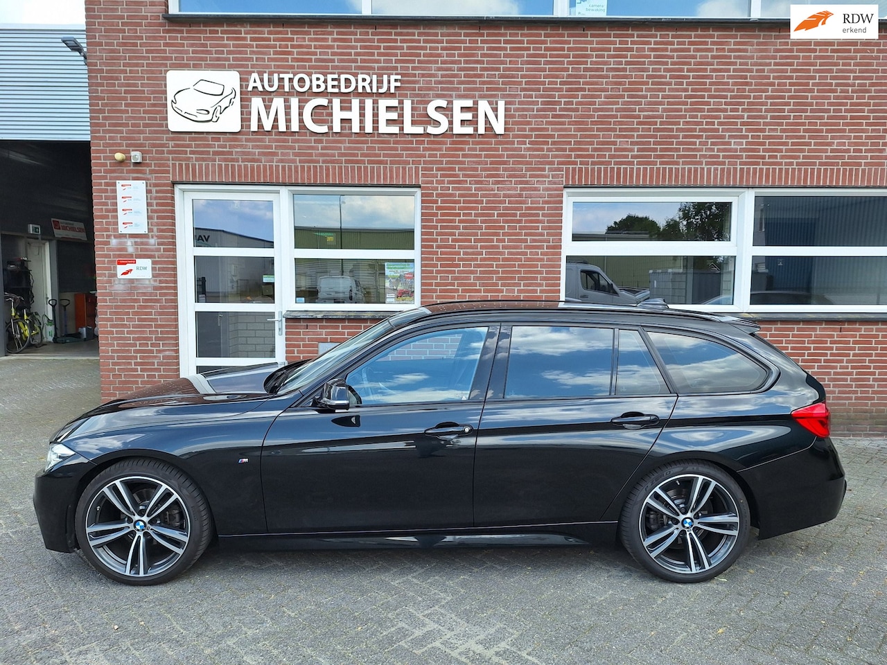 BMW 3-serie Touring - 318i Executive M Pack - AutoWereld.nl
