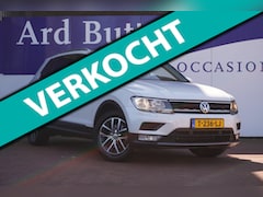 Volkswagen Tiguan - 1.4 TSI Connected Series / Panorama / Stoelverwarm. / Navi / ACC / ECC /Elek-klep+trekhaak