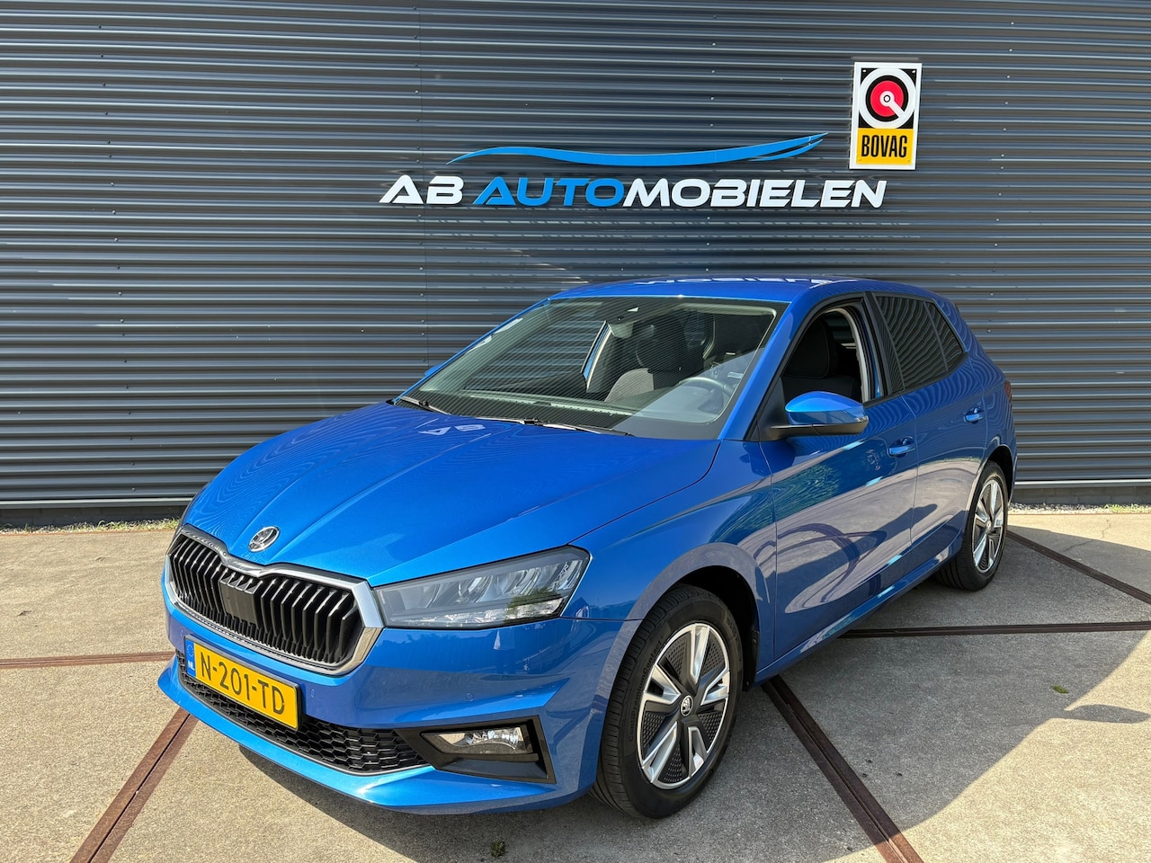Skoda Fabia - 1.0 TSI Ambition CARPLAY/ PARKEERSENSOREN - AutoWereld.nl