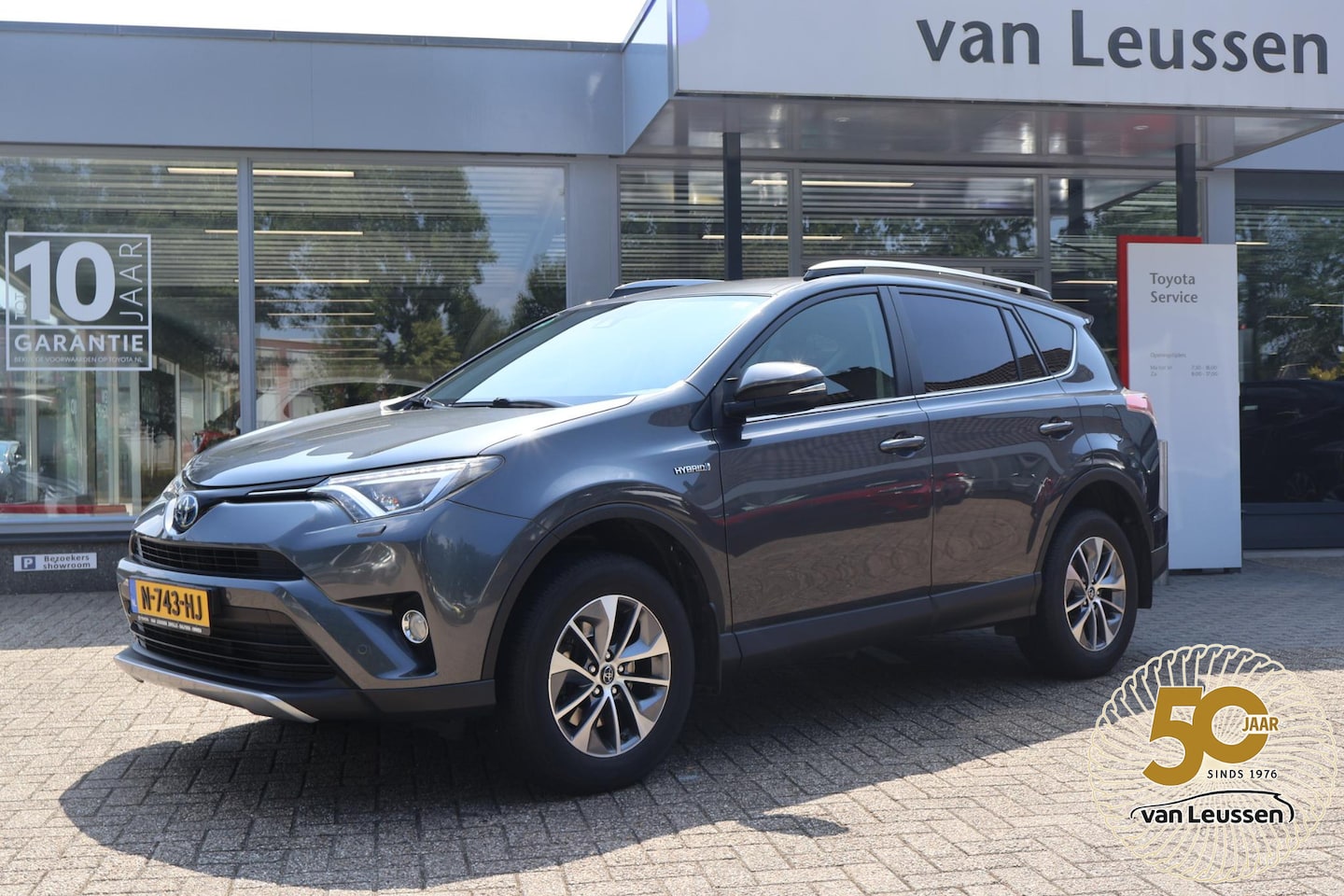 Toyota RAV4 - 2.5 Hybrid DYNAMIC TREKHAAK AD-CRUISE STOEL/WISSERVERW. CAMERA PARK.SEMSOREN V+A. EL-A.KLE - AutoWereld.nl