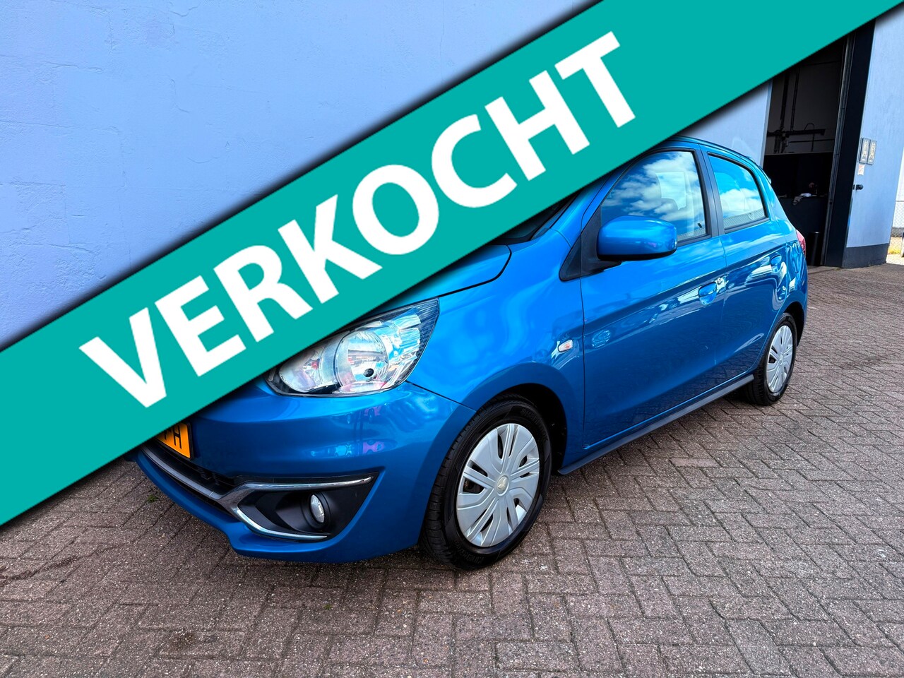 Mitsubishi Space Star - 1.0 Intense 5-Deurs - Airco - AutoWereld.nl
