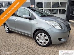 Toyota Yaris - 1.3 VVTi AUTOMAAT DEALERONDERHOUDEN NAP AIRCO