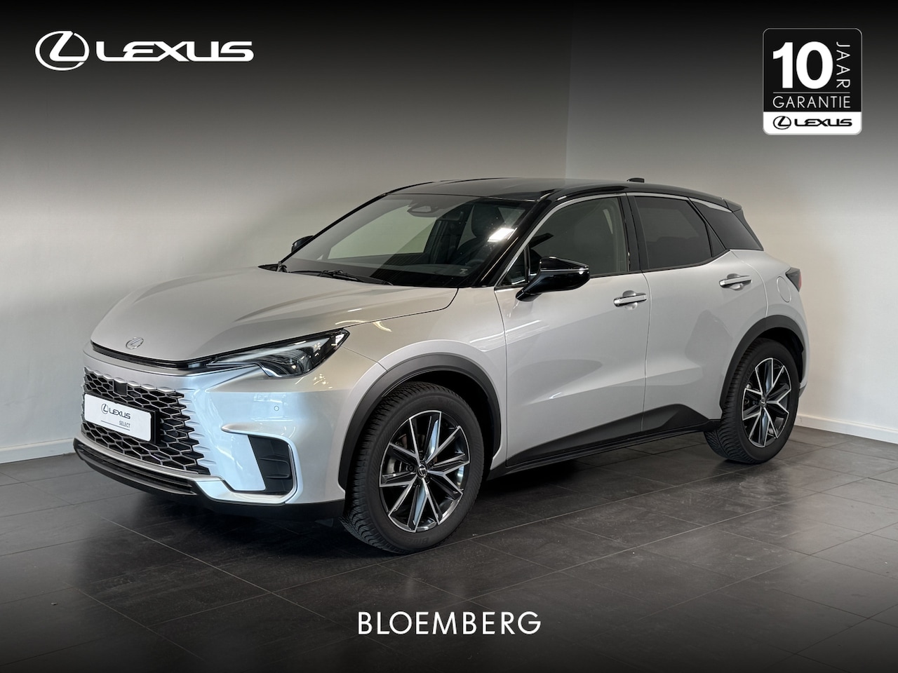 Lexus LBX - Cool 2WD | CarPlay | Stoel/stuurverwarming | Dodehoek detectie | - AutoWereld.nl