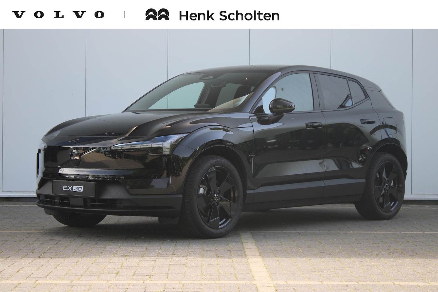 Volvo EX30 - P5 Long Range Ultra Black Edition Europa 69 kWh | Panoramadak | Verwarmbare voorstoelen en - AutoWereld.nl