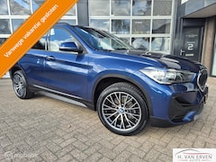 BMW X1 - sDrive18i High Executive LEDER GROOT NAVI PDC 18"