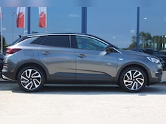Opel Grandland X - 1.2 Turbo 130pk Innovation AGR LEDER NAVI CAMERA CARPLAY 19'' TREKHAAK
