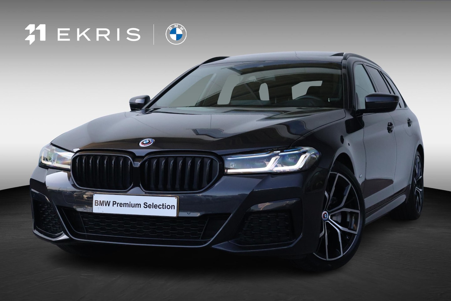 BMW 5-serie Touring - 520i Business Edition Plus | M-Sport Pakket | Panorama Dak | Achteruitrijcamera | Stoel & - AutoWereld.nl