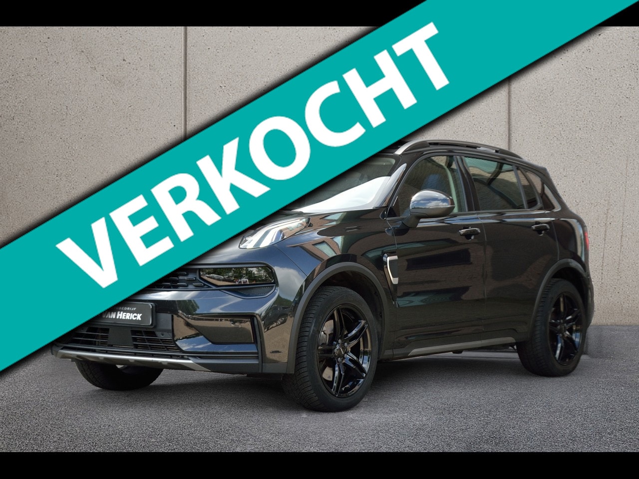 Lynk & Co 01 - 1.5 Plug-in Hybrid | Full Black | Trekhaak | Panoramadak | ACC - AutoWereld.nl