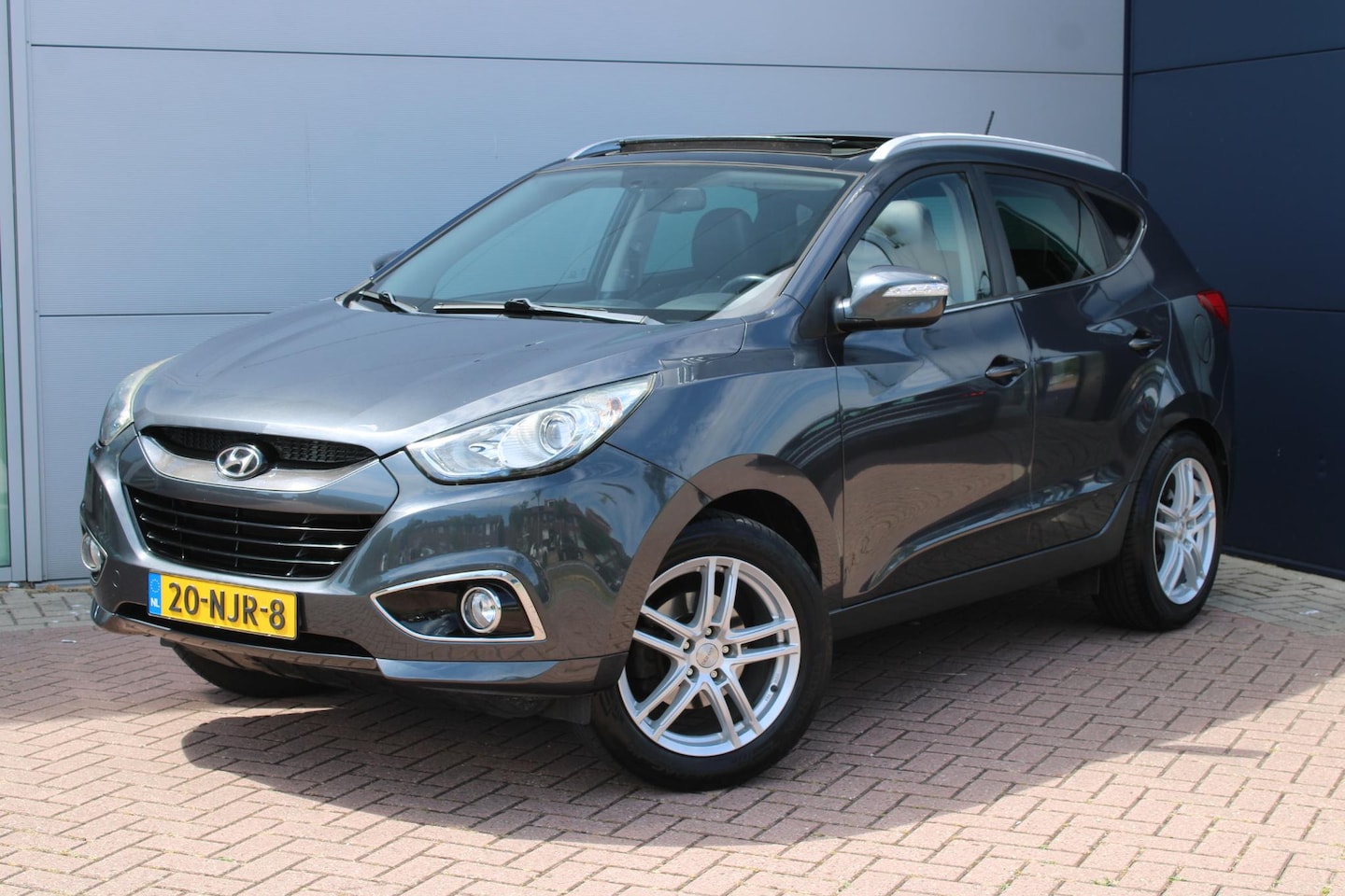 Hyundai ix35 - 2.0i i-Catcher TREKHAAK(1600KG) - VERWARMDE VOORSTOELEN - LEER - NAVI - AutoWereld.nl