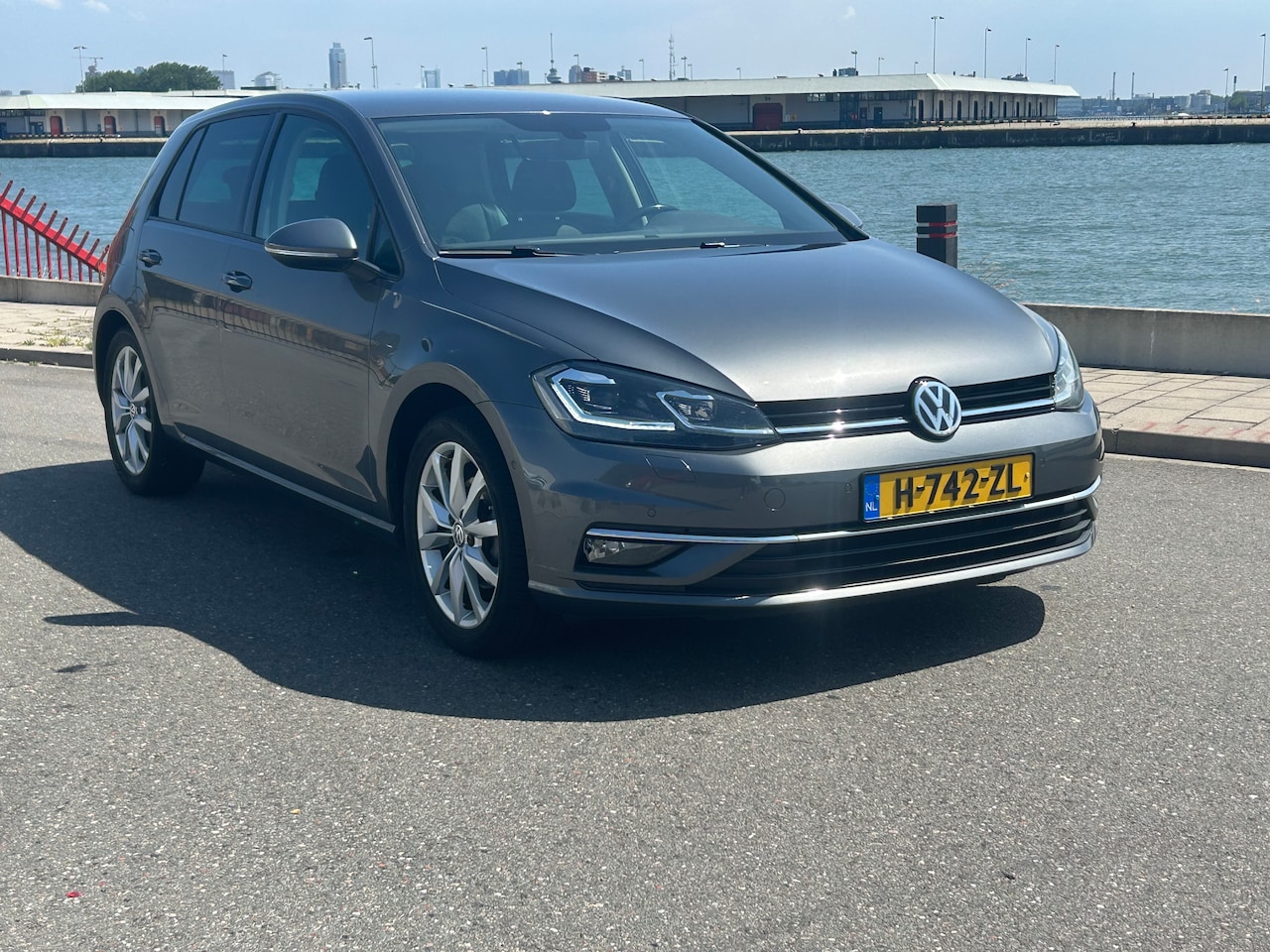 Volkswagen Golf - 1.4 TSI Highline DSG AUT CAMERA ACC LED PDC ECC - AutoWereld.nl