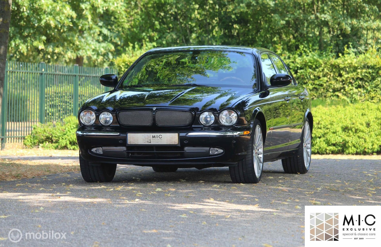 Jaguar XJ - 4.2 V8 Super 4.2 V8 Super - AutoWereld.nl