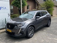 Peugeot 2008 - 1.2 PureTech Active Pack Allure/Alu wielen/Camera/Navigatie/Airco-Ecc/ Riem is /wordt verv