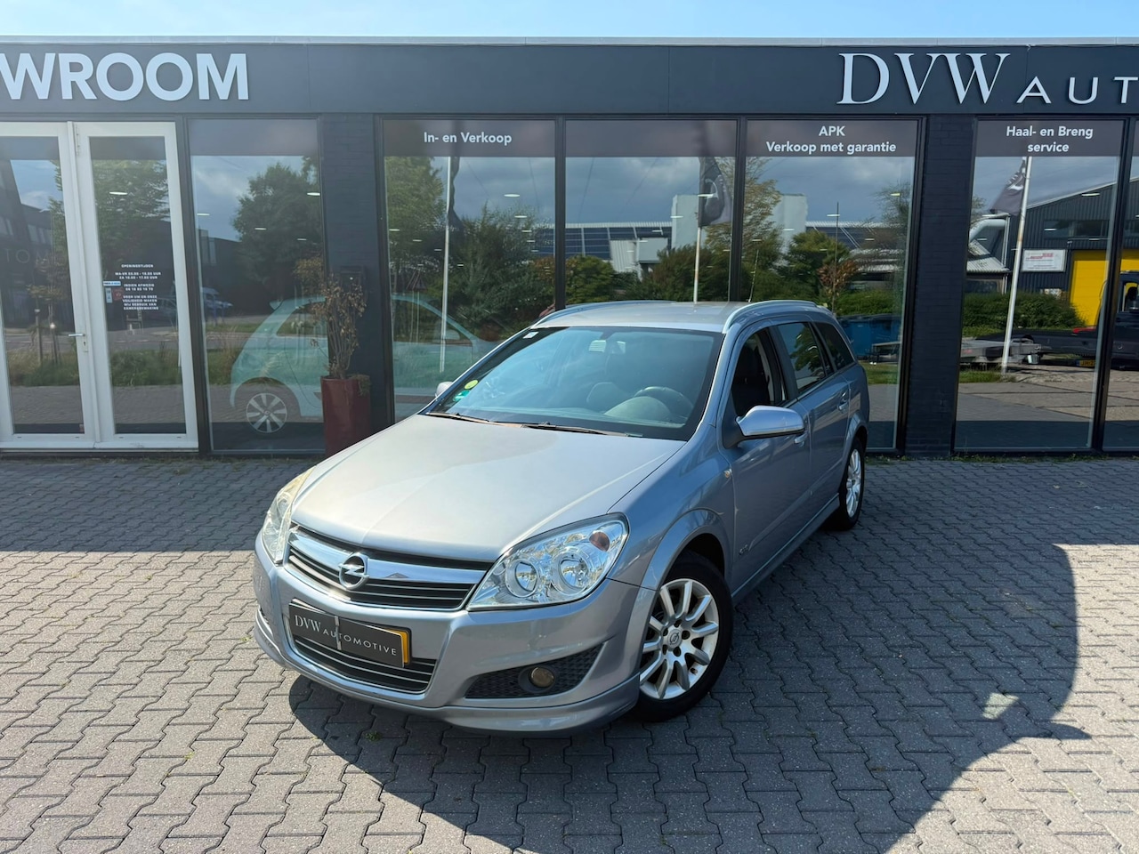 Opel Astra Wagon - 1.6 Temptation OPC Line Automaat - AutoWereld.nl