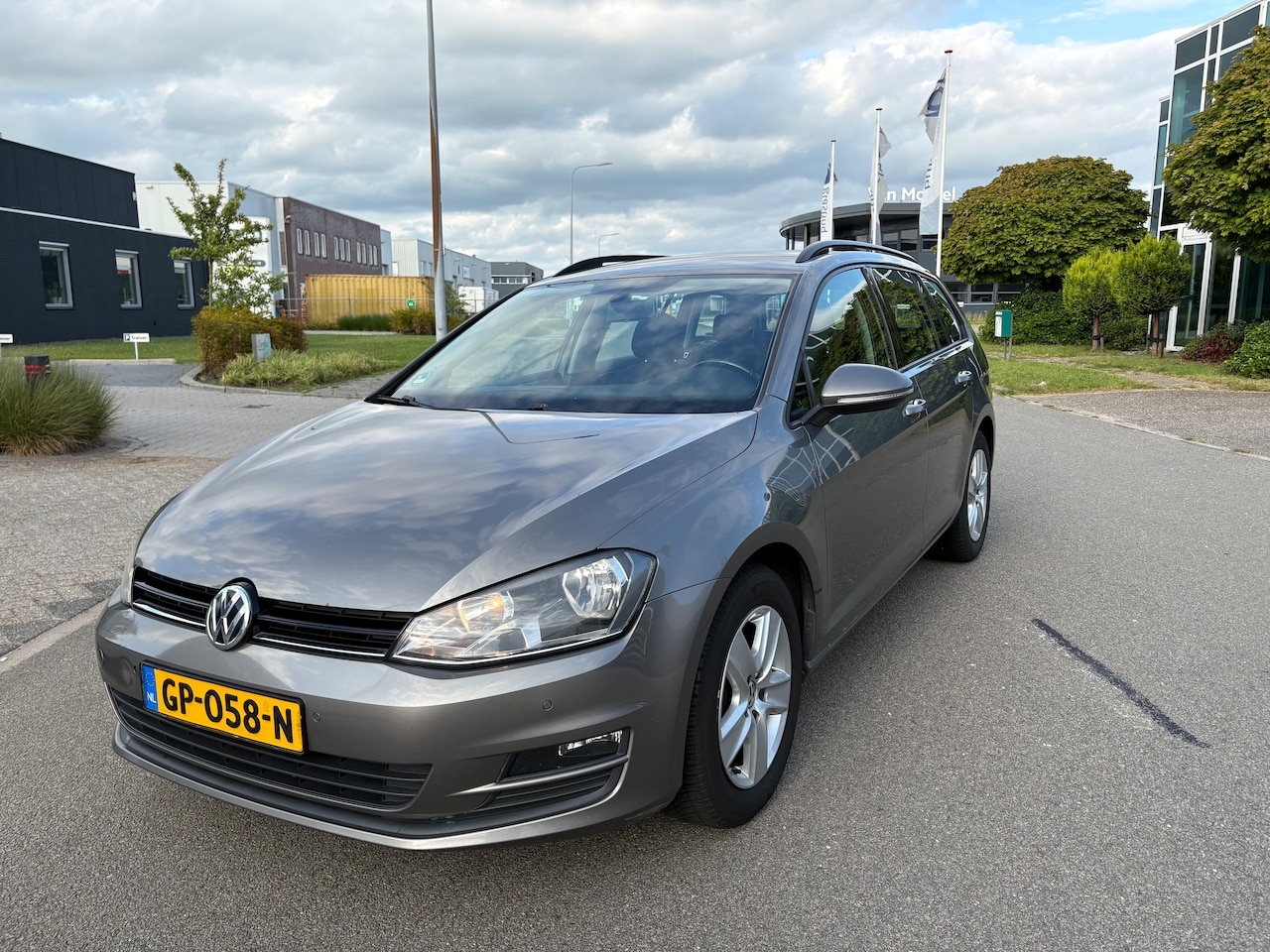 Volkswagen Golf Variant - 1.6 TDI Comfortline Navigatie - AutoWereld.nl