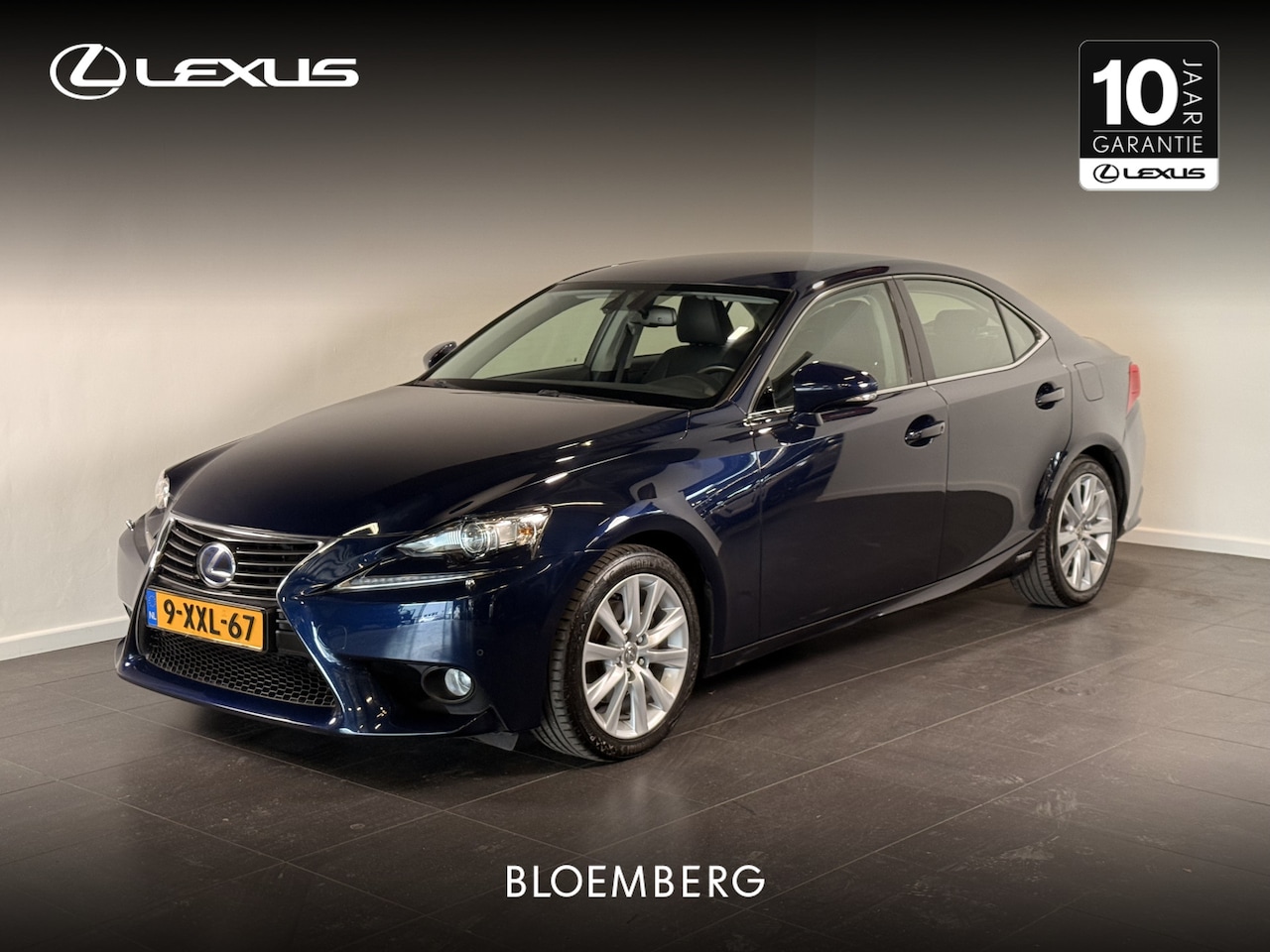 Lexus IS - 300h Edition | Fabrieksnavigatie | reservering JG - AutoWereld.nl