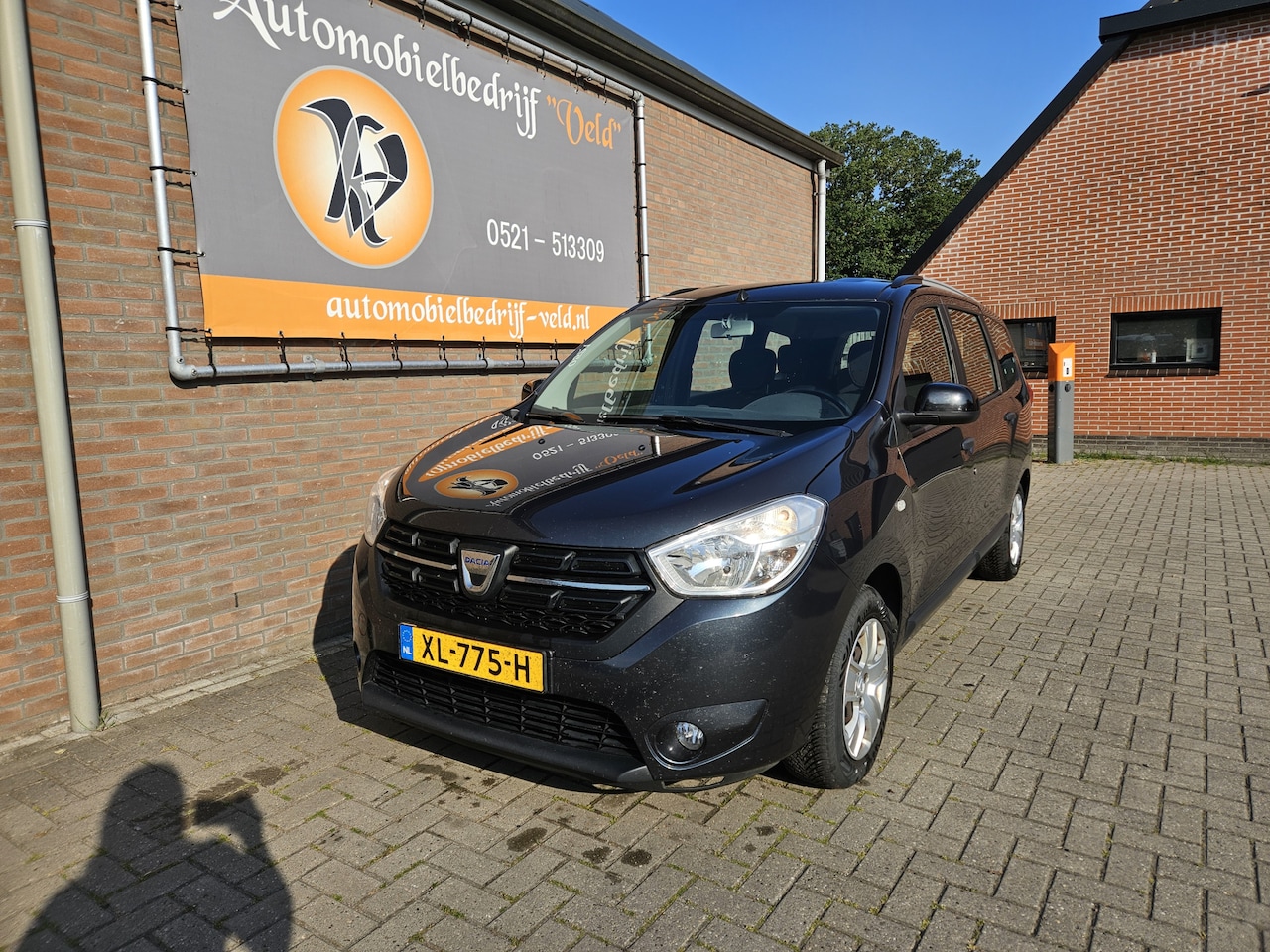 Dacia Lodgy - 1.6 SCe Bi-Fuel Lauréate 5p. 1.6 SCe Bi-Fuel Lauréate 5p. - AutoWereld.nl