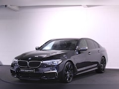 BMW 5-serie - M550i xDrive High Executive | LEDER | CAMERA |
