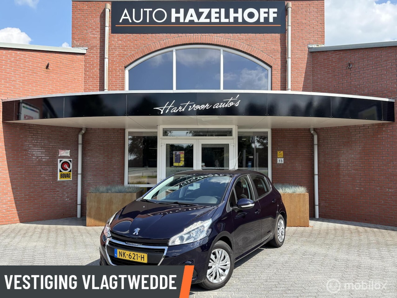 Peugeot 208 - 1.2 PureTech Active Automaat met maar 40.657km | PDC Achter | Navigatie | Cruise | Bluetoo - AutoWereld.nl